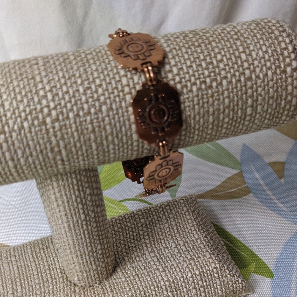 Vintage Copper Repoussé Link Bracelet With Native/Southwestern-type Sun Motif